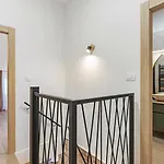 Villa House Hedonica By Guide *
