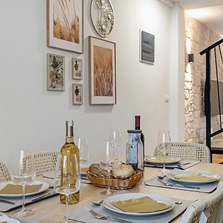 House Hedonica By Guide Mirlovic Zagora