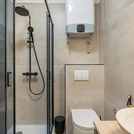 House Hedonica By Guide ヴィラ *