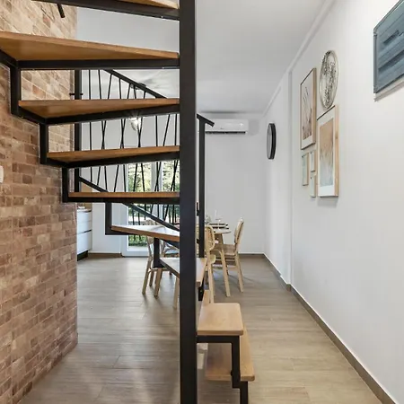 House Hedonica By Guide * Mirlovic Zagora