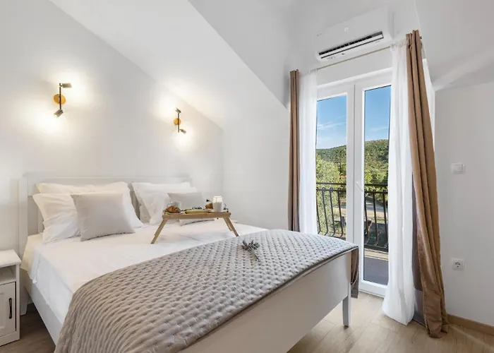 House Hedonica By Guide Villa Mirlovic Zagora